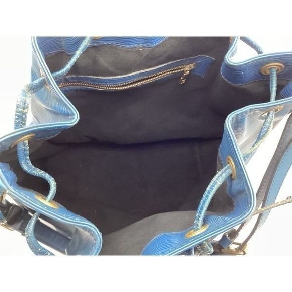 Louis Vuitton Epi Noe Blue Leather Bag - Picture 3 of 3